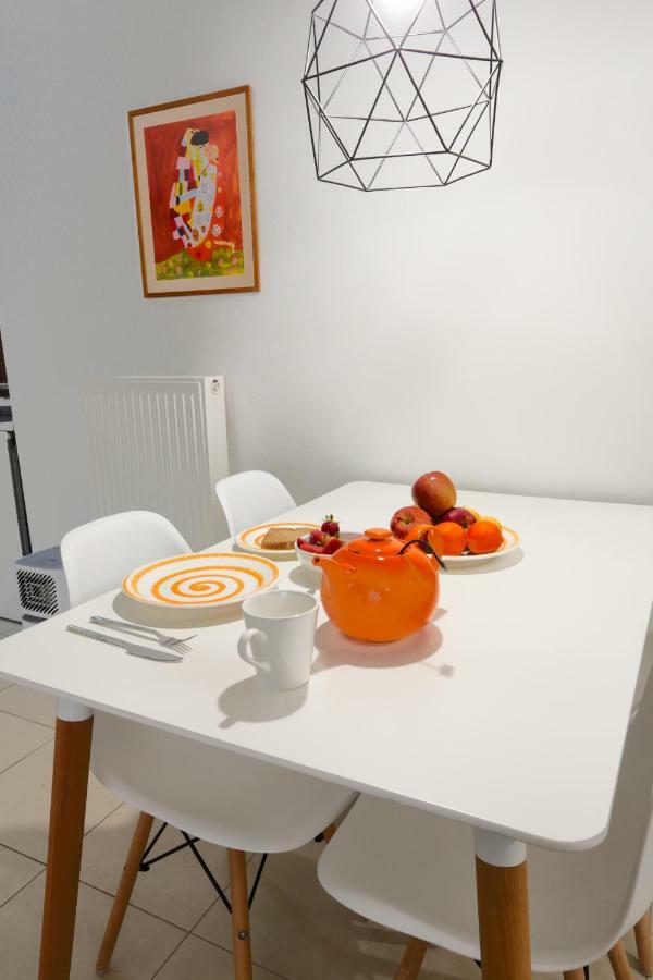 Katia'S Pepper Tree Apartment 이라클리온 외부 사진